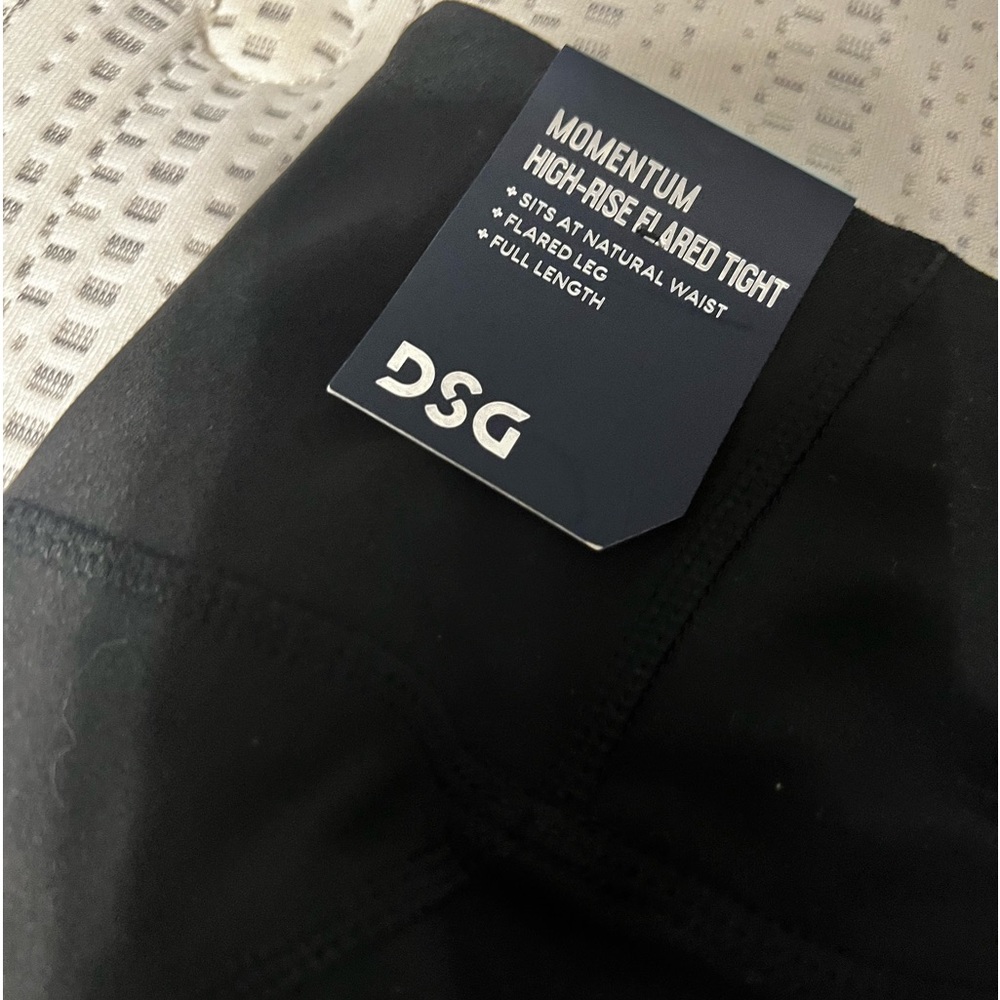 NWT women’s xl dsg momentum high rise flared tight